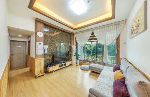 Yeoncheon Villa | Yeoncheon Bowbow Aegyeon Pension