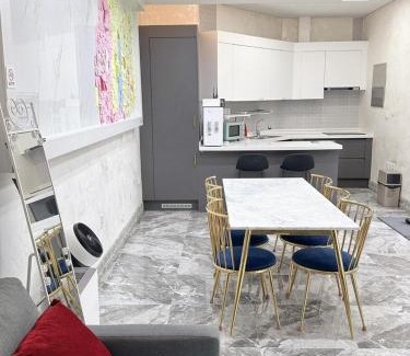 Yeosu House | Yeosu Bamview Stay