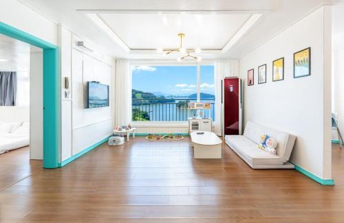 Yeosu House | Yeosu Sosohan Happy Kids Family Pension