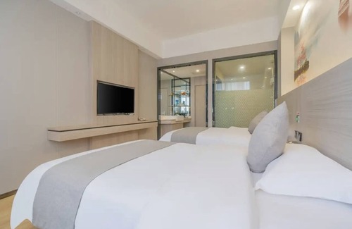 Cenxi Hotel | Yeste Hotel