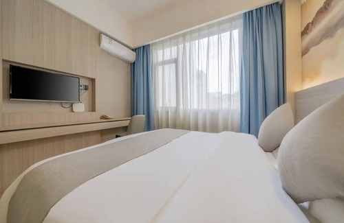 Cenxi Hotel | Yeste Hotel