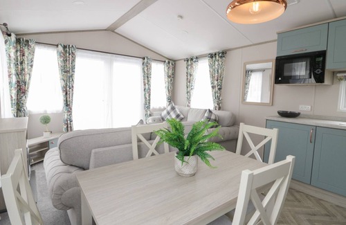 Denny Cottage | YEW, pet friendly, with a garden in Denny