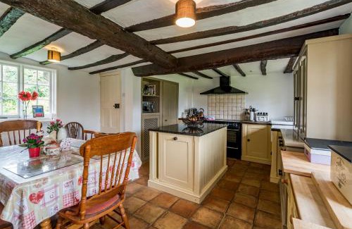 Moulsoe House | Yew Tree Cottage