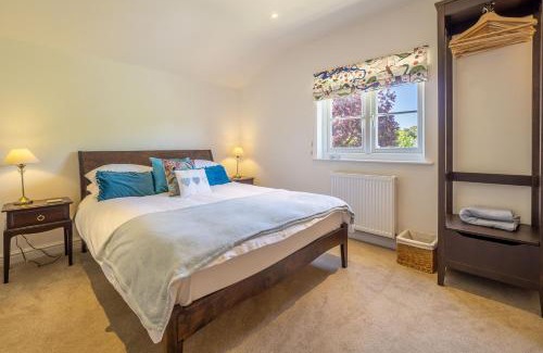 Westleton House | Yew Tree Cottage