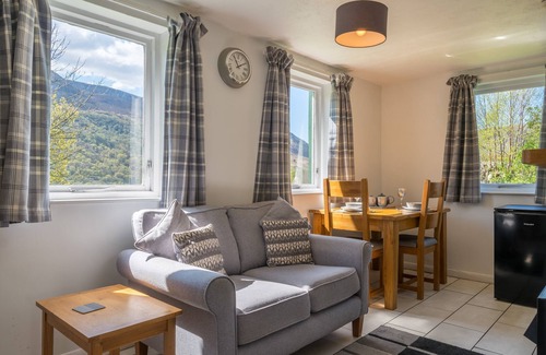 Buttermere Cottage | Yew Tree Cottage - With garden, BBQ area and stunning views!
