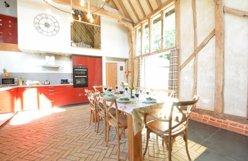 Woodbridge House | YEW TREE FARM BARN, WORLINGWORTH, pet friendly in Framlingham