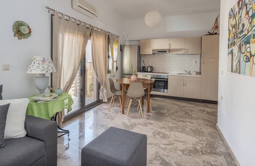 Agkisaras Apartment | Yialos Cohili Seaside Residence by Estia