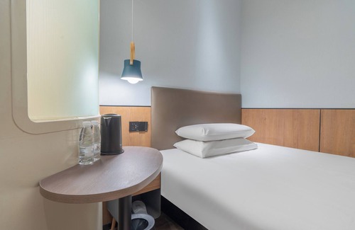 Yangpu Hotel | yibaijiudian