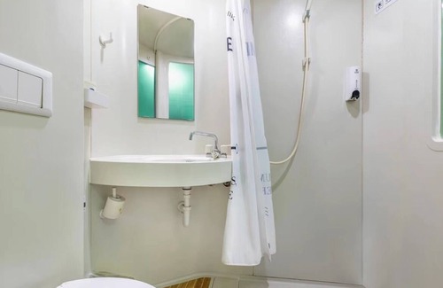 Yangpu Hotel | yibaijiudianhepinggonyuandian