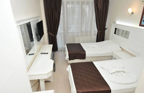 Pamukkale City Centre House | Yildizhan Hotel Standard Triple Room