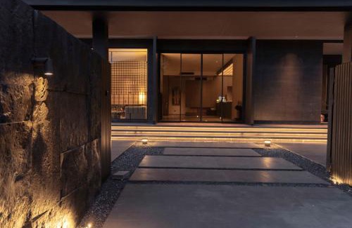 Ten Mile Gallery Hotel | YINGMAN HOTEL
