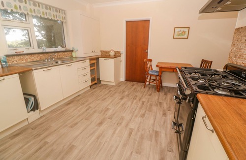 Rosudgeon House | YNGYWIDDEN, pet friendly, character holiday cottage in Rosudgeon