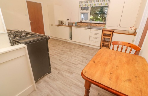 Rosudgeon House | YNGYWIDDEN, pet friendly, character holiday cottage in Rosudgeon