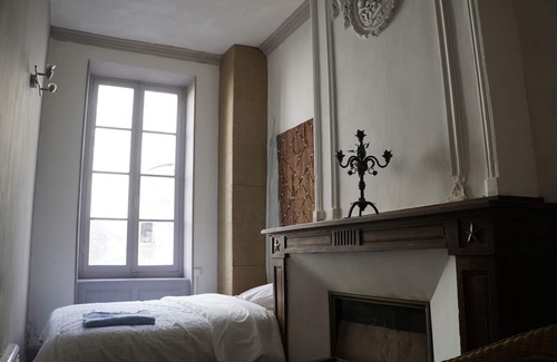 Chalabre House | Yobaba Lounge