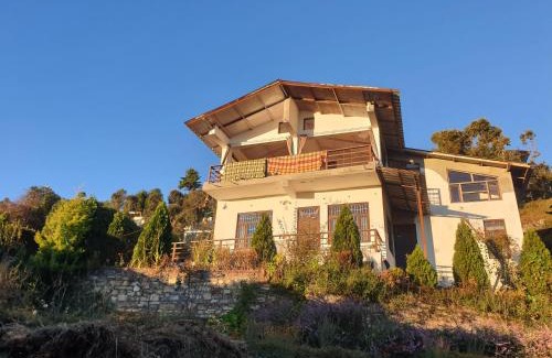 Mukteshwar House | Yogi Greenwood Cottage