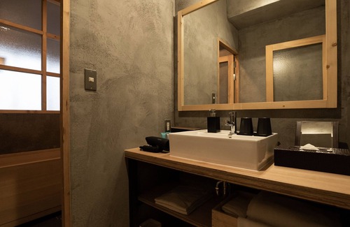 Yoichi Hotel | Yoichi LOOP