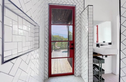 Oatmeal House | Yoku · Insta-worthy Cabin Villa with Moonroof & Dip Pool
