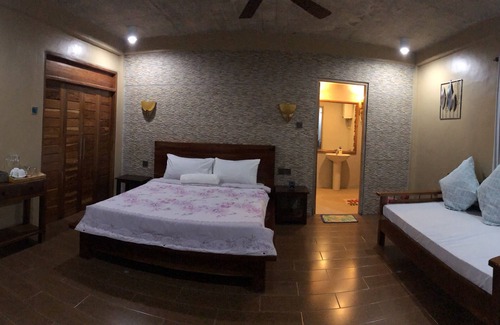 Cavinti Resort | Yolly‘s Lake House Caliraya.