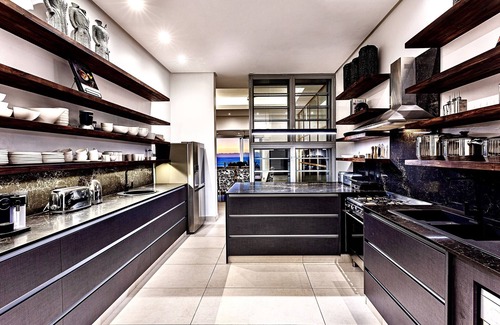 Umhlali Beach Villa | YOLO Spaces - The White House Boutique Villa