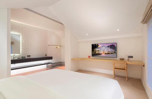 Sanya Hotel | Yolo Vacation Homestay