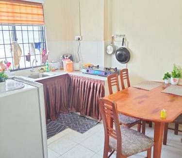 Kampong Raja House | Yomie’s Homestay Murah Besut