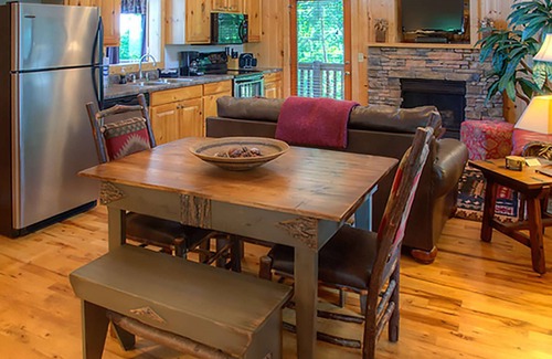 Helen Cabin | Yonah Vista - Luxury Couples Cabin with Spectacular Mountain Views