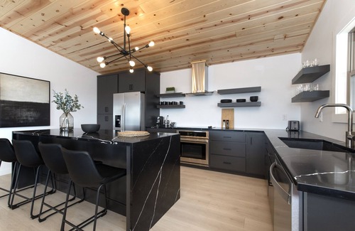 Murphy Cabin | YonderCabin: a Modern Cabin with Views for Days