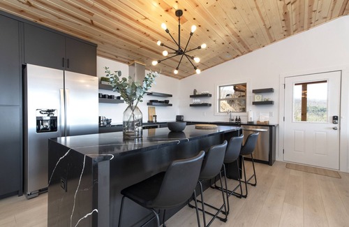 Murphy Cabin | YonderCabin: a Modern Cabin with Views for Days