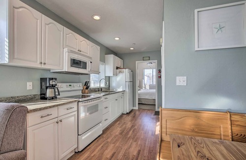 York Beach Condo | York Beachfront Condo - Steps to Long Sands!