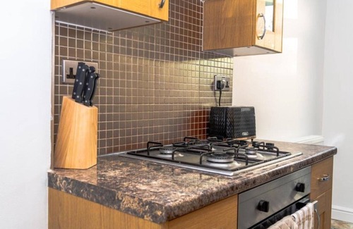 Heworth House | York citiSTays 3 bed house, free parking, games room