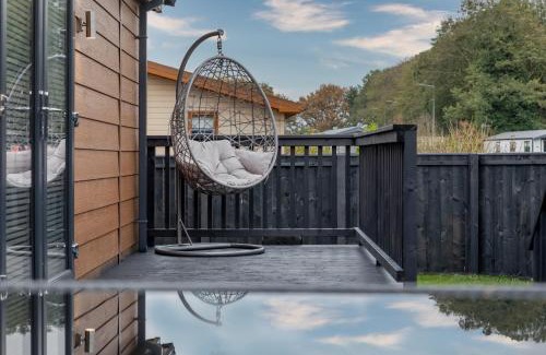 Fangfoss Apartment | York Family Luxury Cabin with hot tub