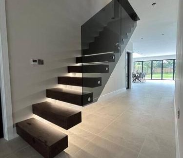 Huntington House | York Fields Retreat - 4 Ensuite Bedrooms