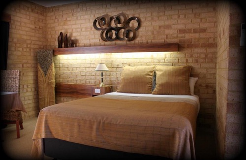 York Hotel | York's Boutique Motel