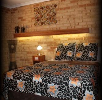 York Hotel | York's Boutique Motel
