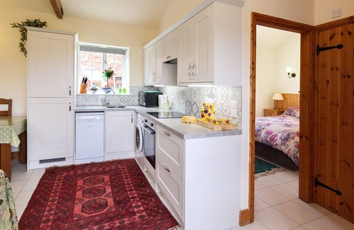 Storwood Cottage | YORK single storey cottage ,gardens & open views.Thicket Priory & Derwent Ings.