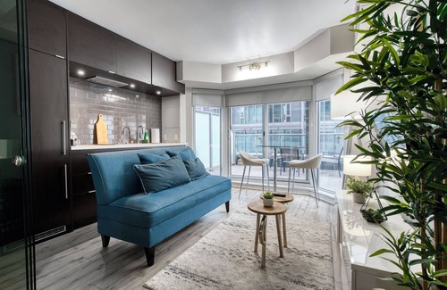 Bloor-Yorkville Apartment | Yorkville 1 bedroom Downtown Toronto