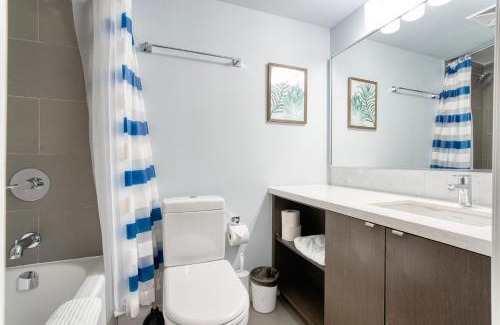 Bloor-Yorkville Apartment | Yorkville Condo near STK