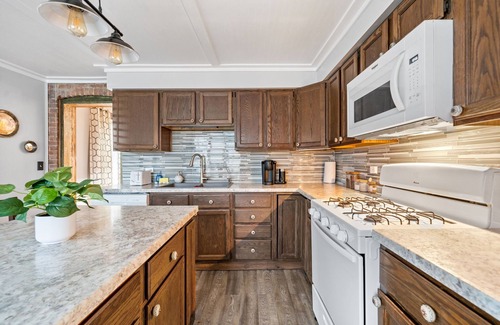Yorkville House | Yorkville Rental