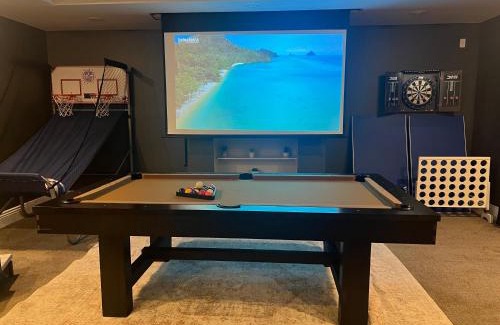 Coarsegold House | Yosemite Bass Lake VIEWS, 2 Homes, Games, Hot Tub