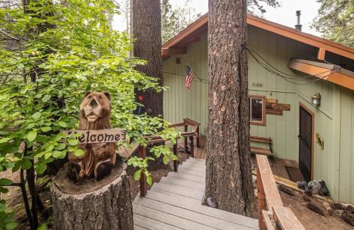 Yosemite West House | Yosemite Cub's Cabin