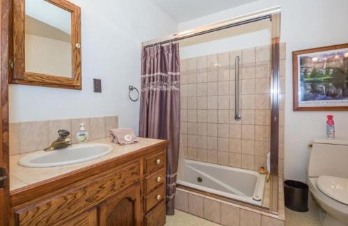 Yosemite West House | Yosemite Cub's Cabin