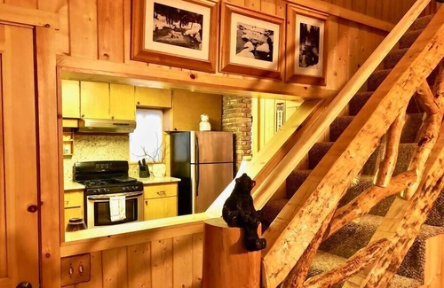 Fish Camp Cabin | Yosemite's Chalet In The Pines