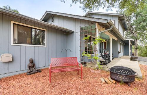 Ahwahnee Apartment | Yosemite Wellbeing Retreat on 5 Acres with Mtn Views