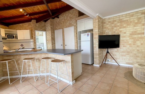 Esperance Apartment | Yot Spot Apartments