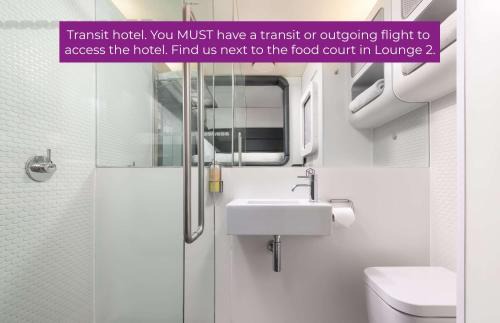Schiphol Hotel | YOTELAIR Amsterdam Schiphol Transit Hotel