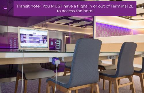 Le Mesnil-Amelot Hotel | YOTELAIR Paris CDG - Transit Hotel - Terminal 2E