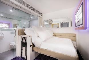 Changi Hotel | YOTELAIR Singapore Changi Airport Landside