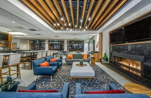 Downtown Denver Hotel | You Found it! 2 Comfortable Units, w/Pool, Close to Denver Art Museum
