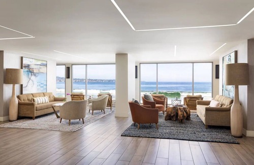 Monterey House | You Found It! 3 Pet-friendly Units, Inland View, Free Parking, Onsite Dining!