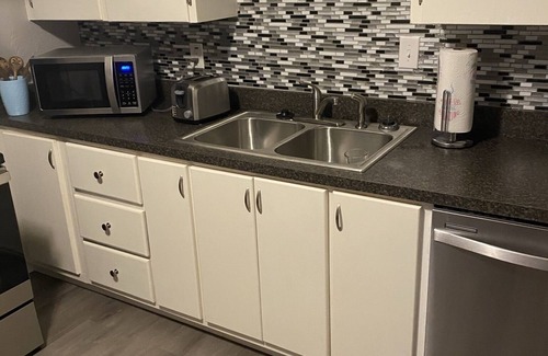 Del City House | You home away from home awaits.